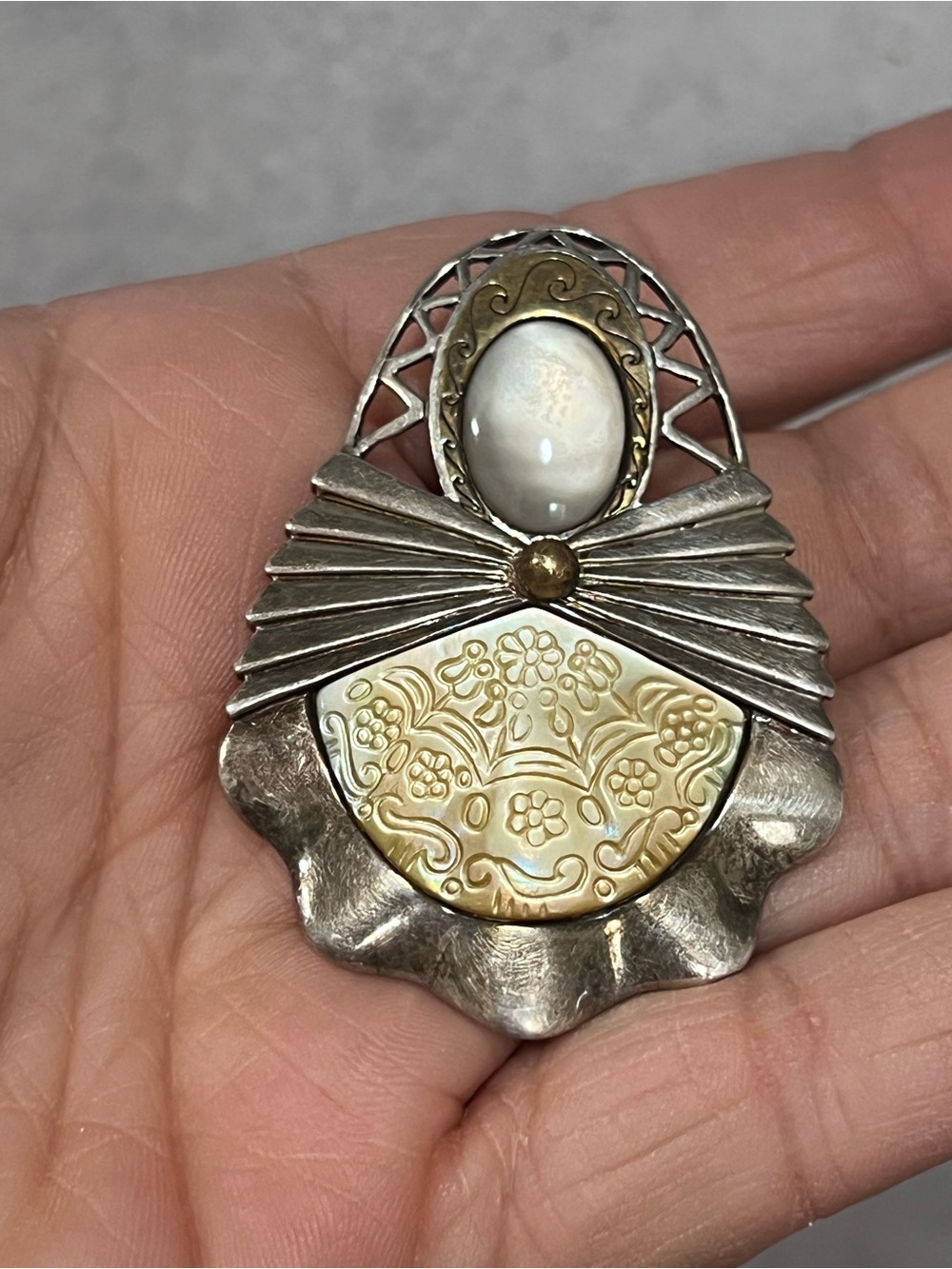 Sterling Silver And Brass Carolyn Pollack Relios Moonstone Carved Pendant